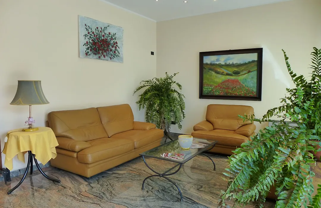 Hotel Daniela-1