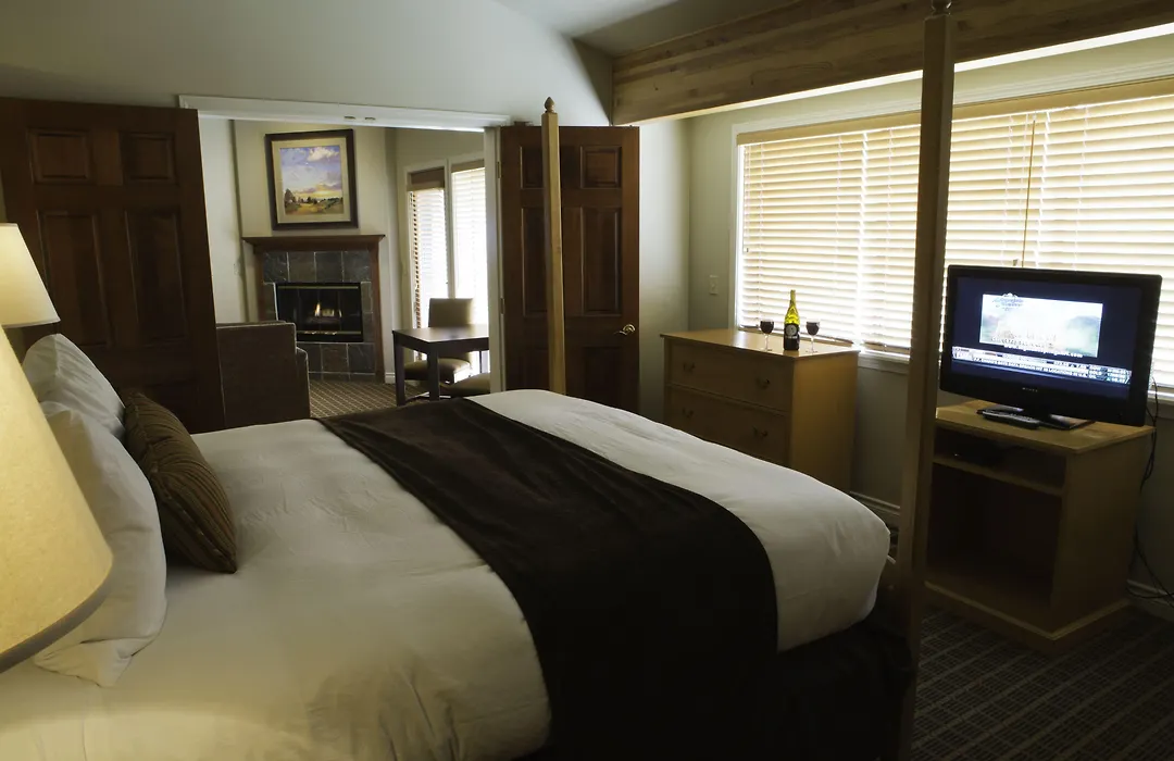 Pine Ridge Inn-1