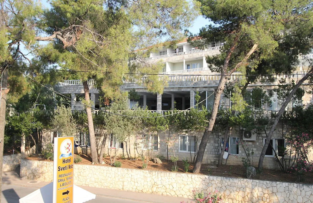 Hotel Sveti Kriz-1