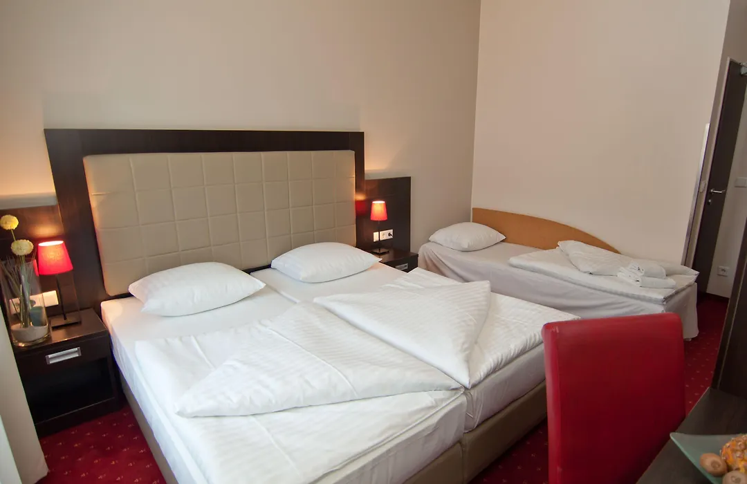 Hotel Savoy-1
