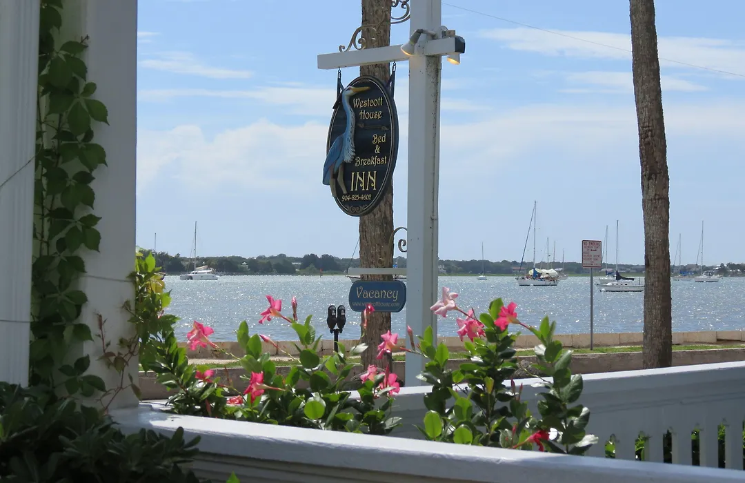 Bayfront Westcott House Bed & Breakfast-1