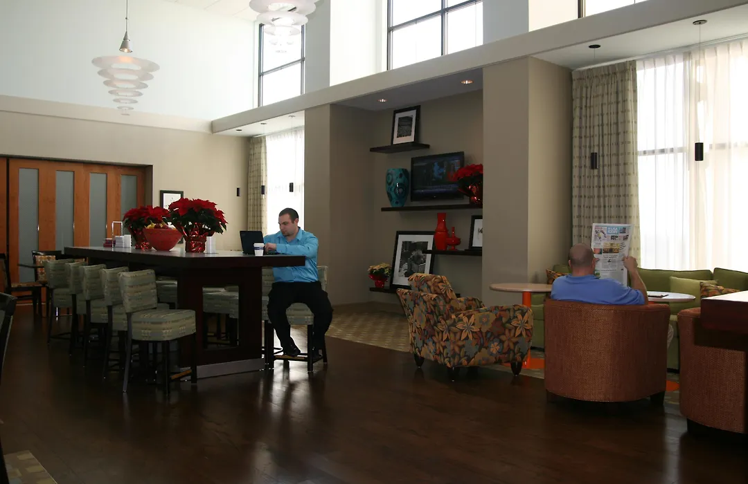 Hampton Inn & Suites Wilkes-Barre-1
