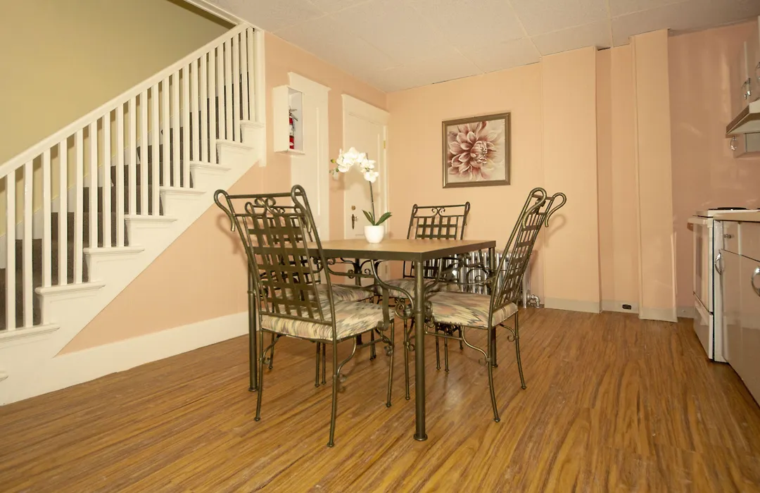 Simmons Motel And Suites-1