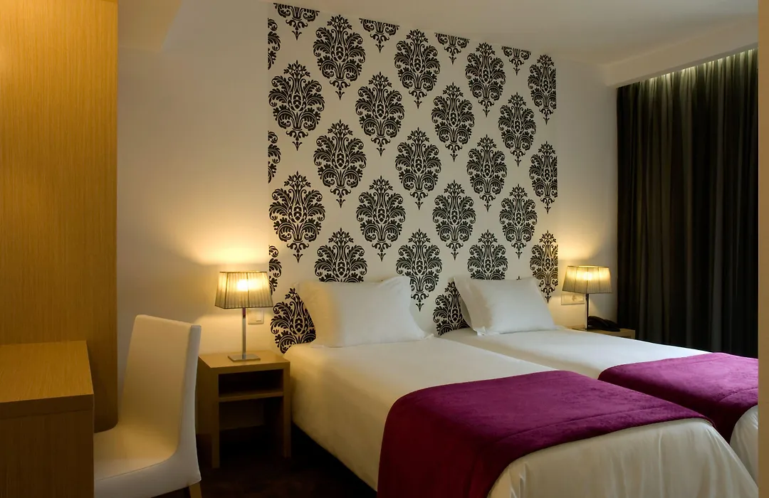 Hotel Genesis-1