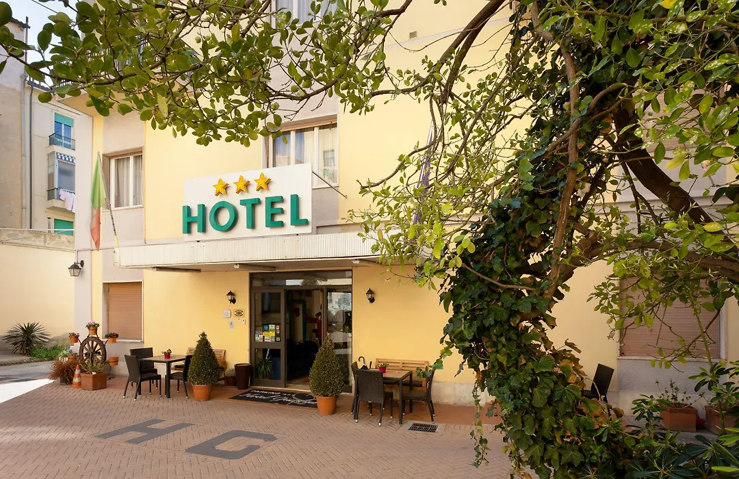 Parking Hotel Giardino-1