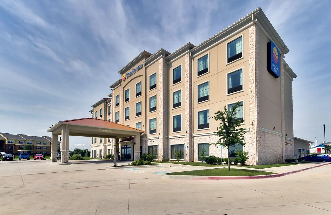Comfort Inn & Suites Fort Worth - Fossil Creek-1