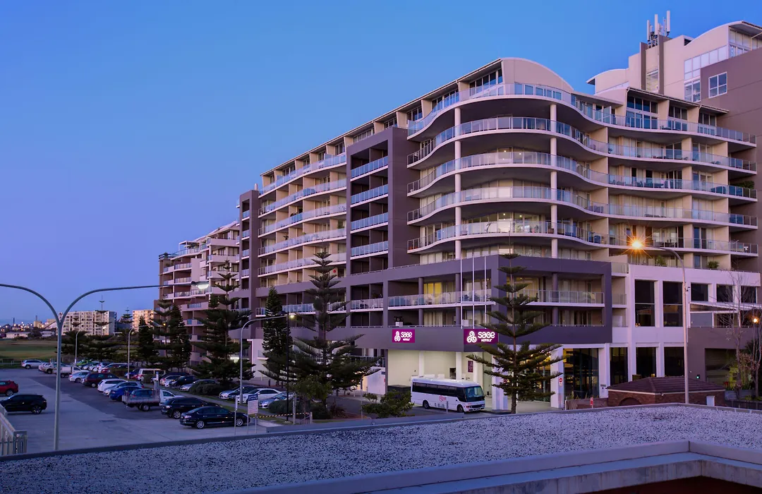 Sage Hotel Wollongong-1