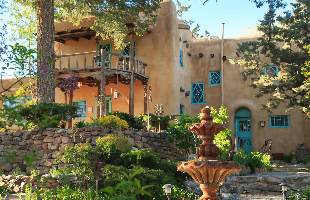 Inn Of The Turquoise Bear-1