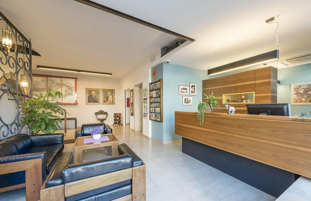Hotel Elefant-1