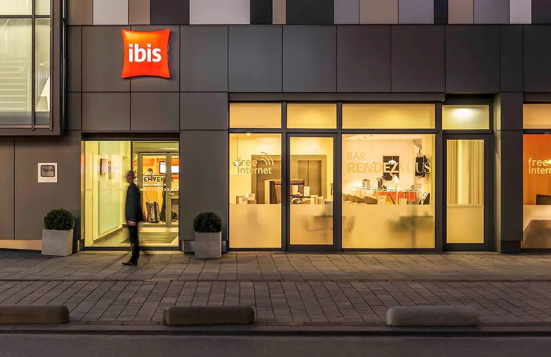 Ibis Esch Belval-1