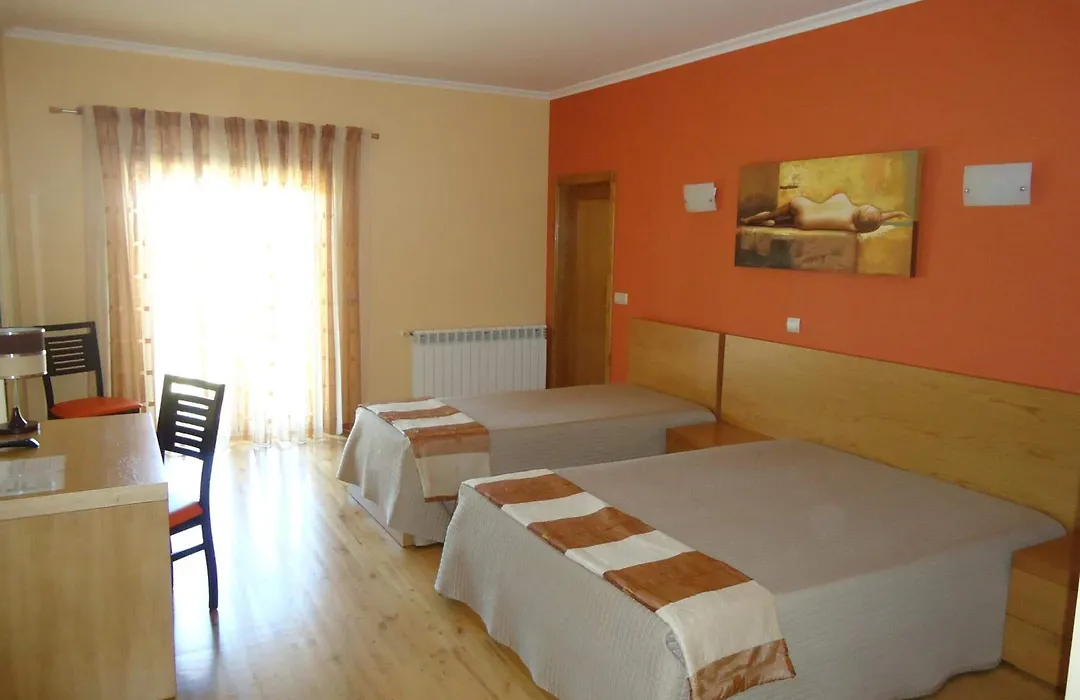 Hotel Encostas De Nantes-1