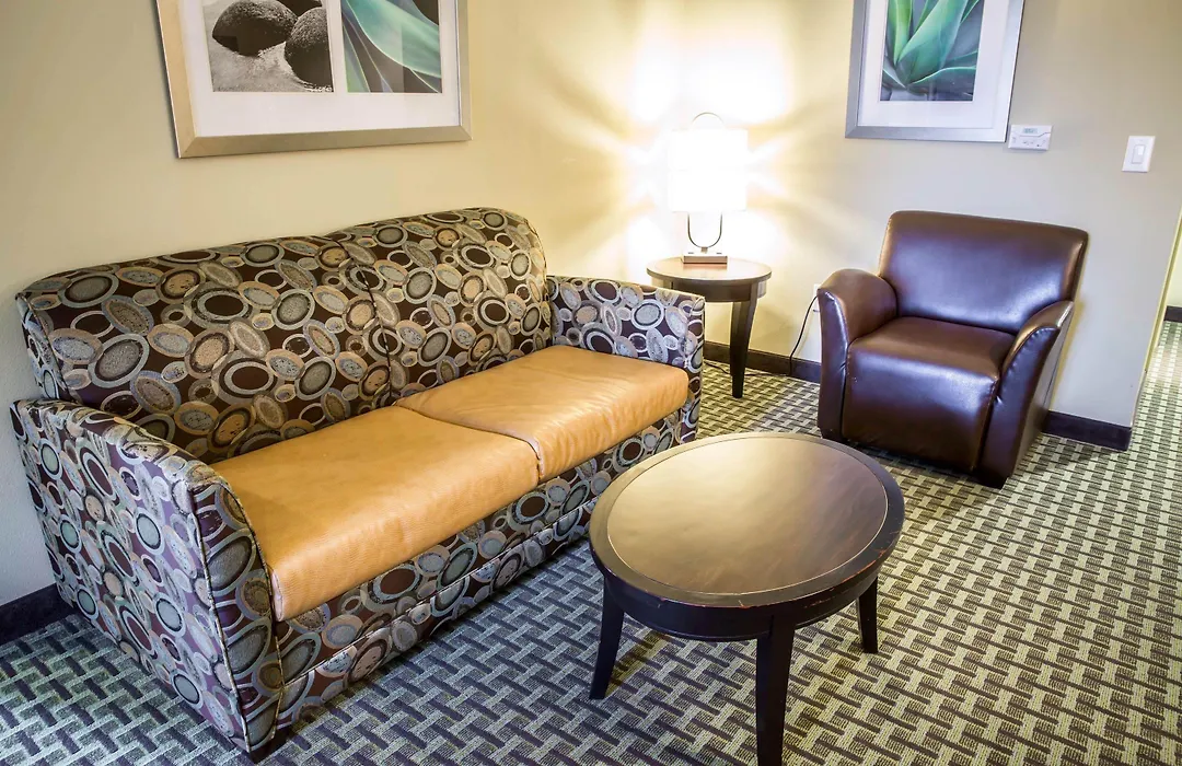 Comfort Suites New Bern Near Cherry Point-1