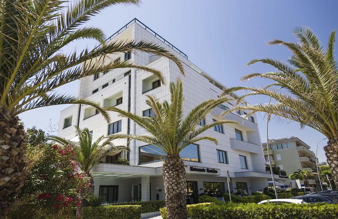 Hotel Royal-1