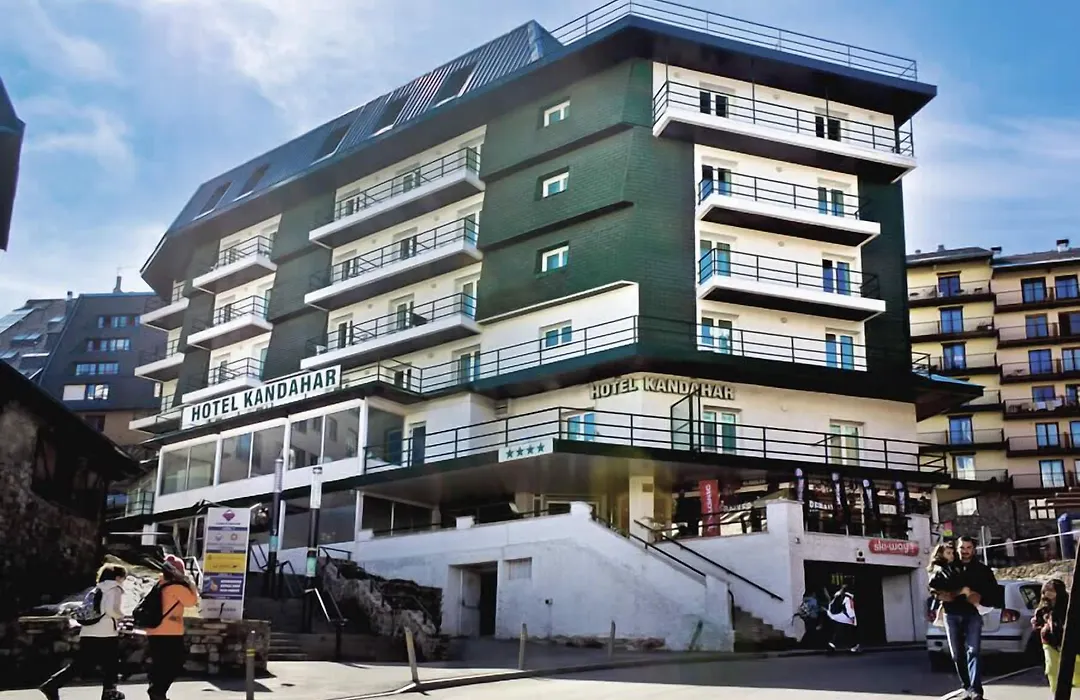 Hotel Kandahar-1