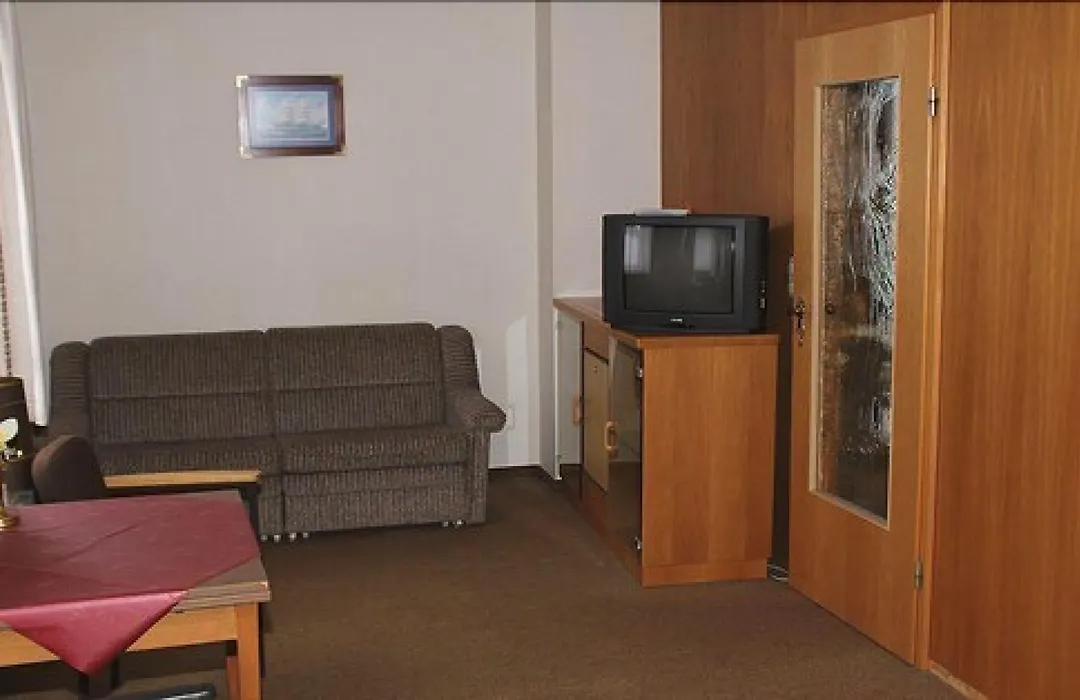 Einfelder Hof garni-1