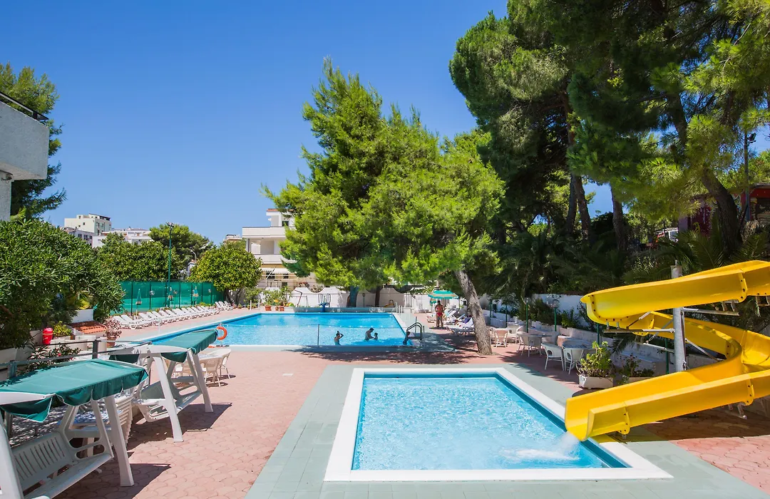 Hotel Mediterraneo-1