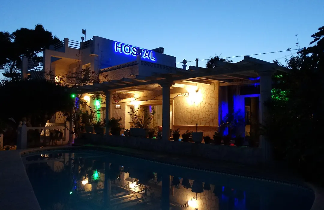 Hostal Residencial La Paloma-1