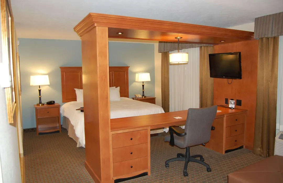 Hampton Inn Sidney-1