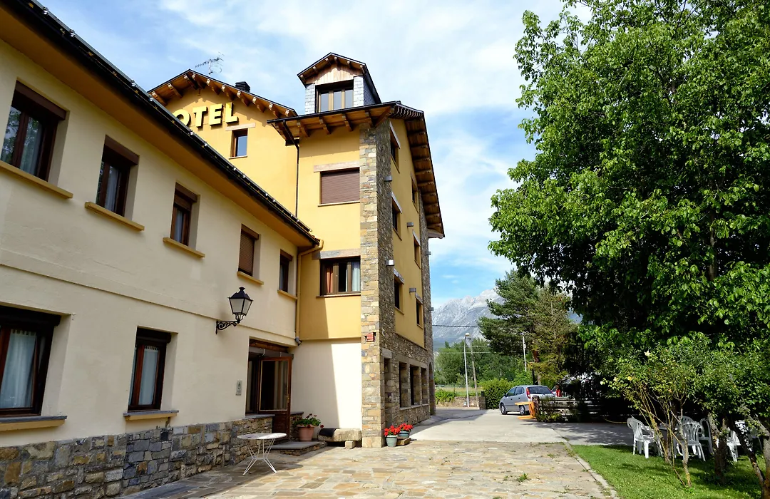 Hotel Los Nogales-1