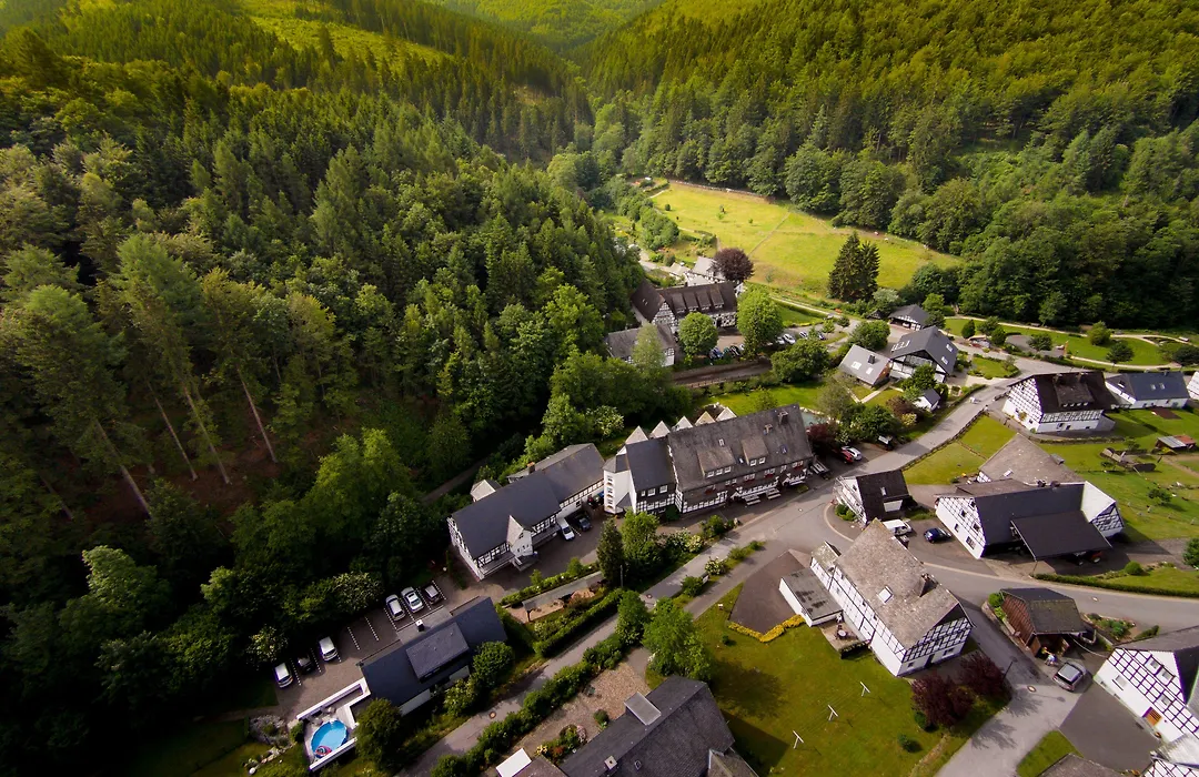 Hotel&Gasthof Hubertushöhe - Ihr Hotel für Urlaub mit Hund-1
