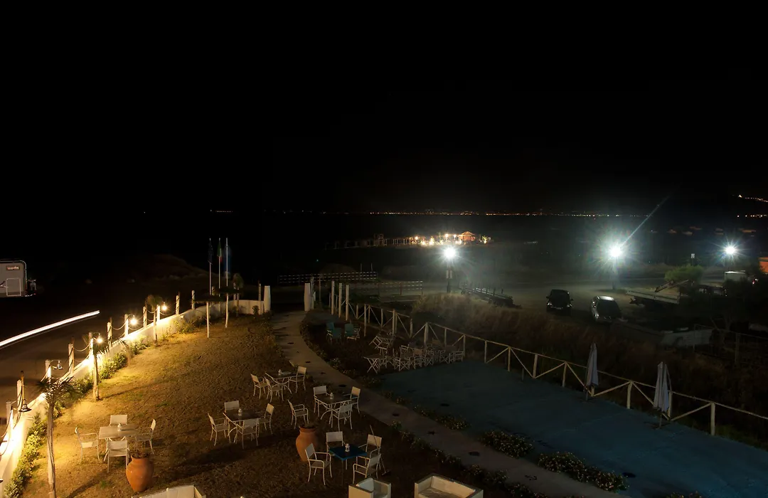 Yachting Club Mare-1