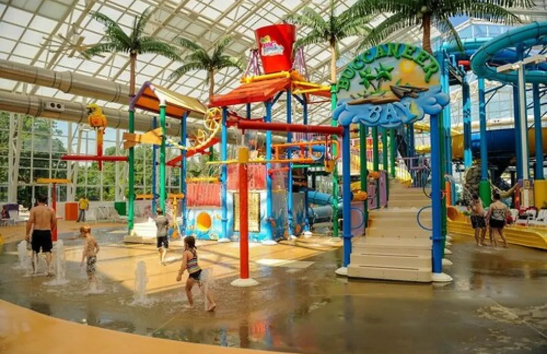 Big Splash Adventure Hotel And Indoor Water Park-1