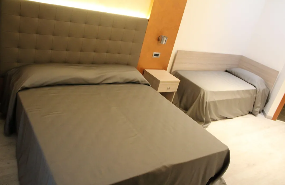 Hotel Gabbiano-1