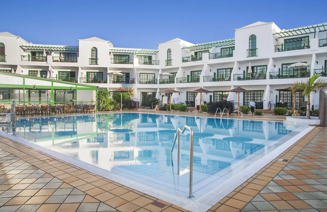 Club Del Carmen-1
