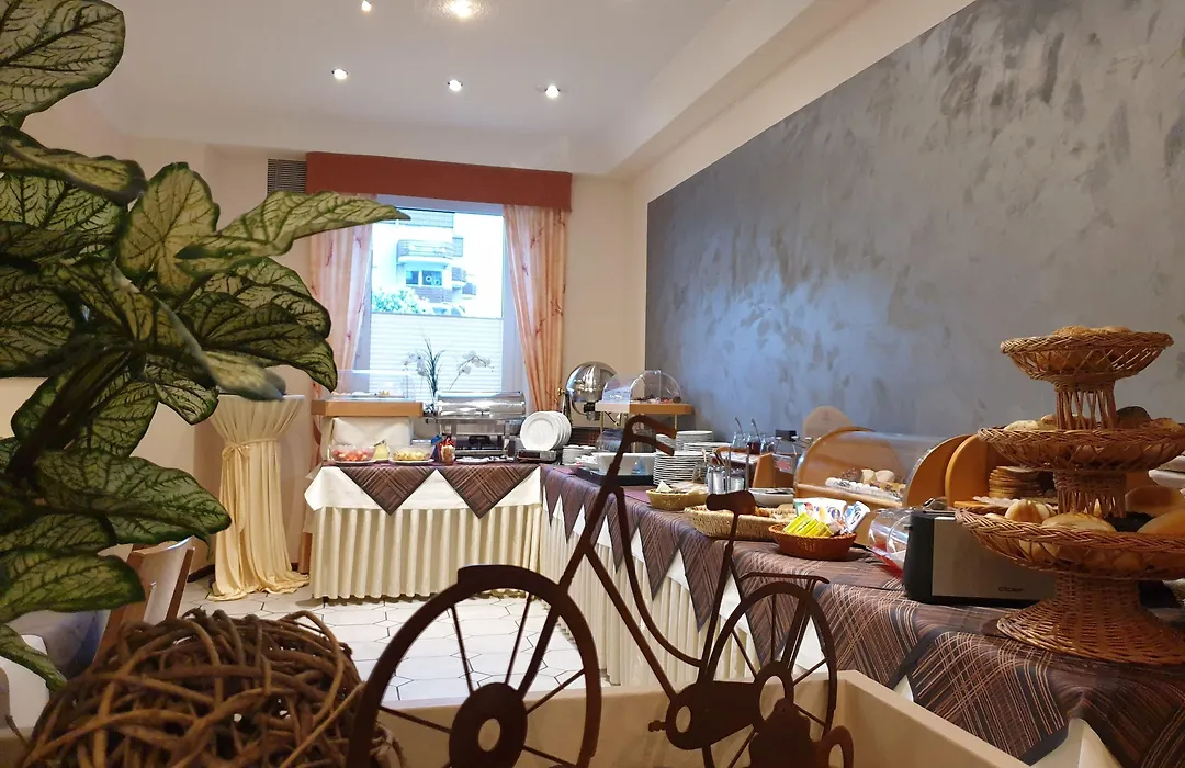 Avantgarde Hotel-1