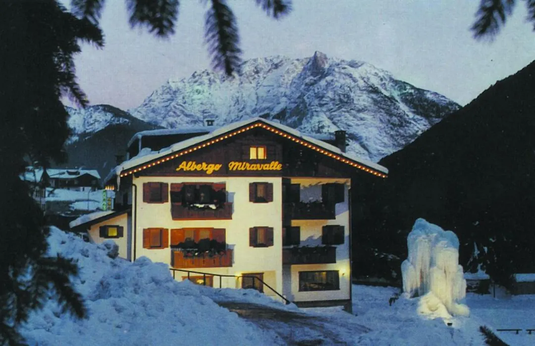 Albergo Miravalle-Tre Cime Views-1