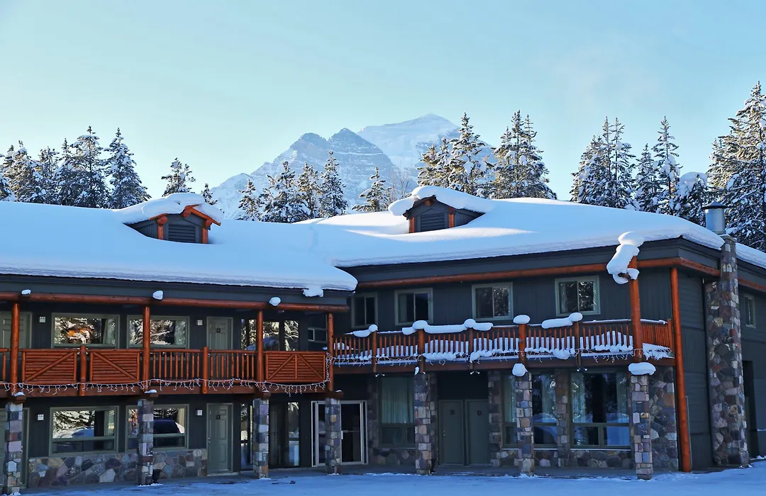 Mountaineer Lodge-1