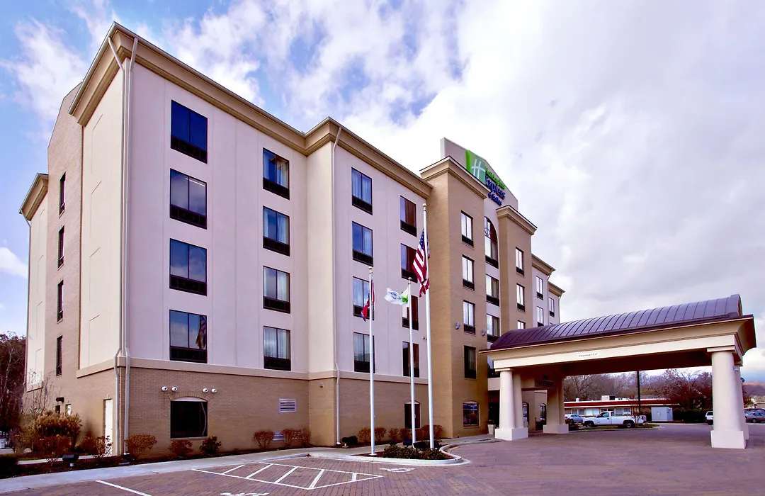 Holiday Inn Express & Suites Oak Ridge By Ihg-1