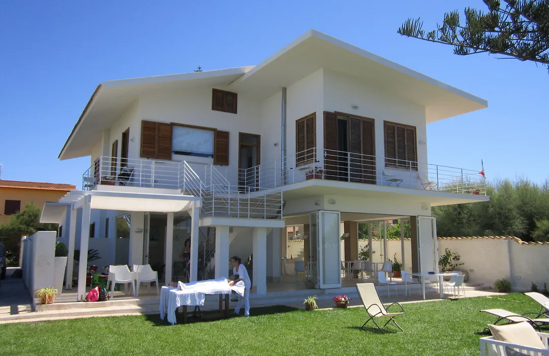 Suitebeach B&B And Resort-1