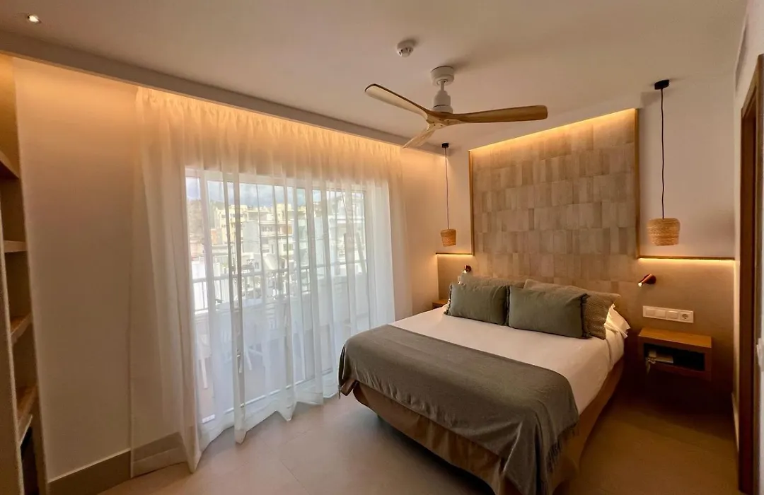 Lux Isla-1