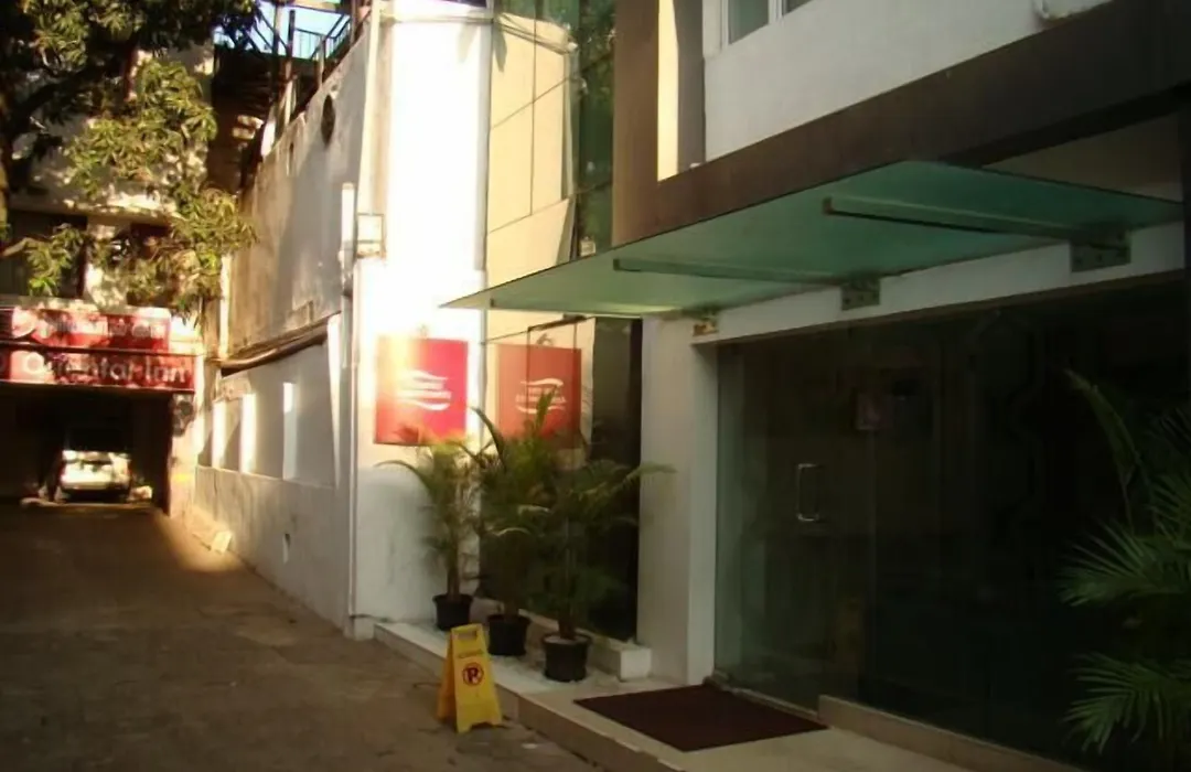 Hotel Oriental Inn-1