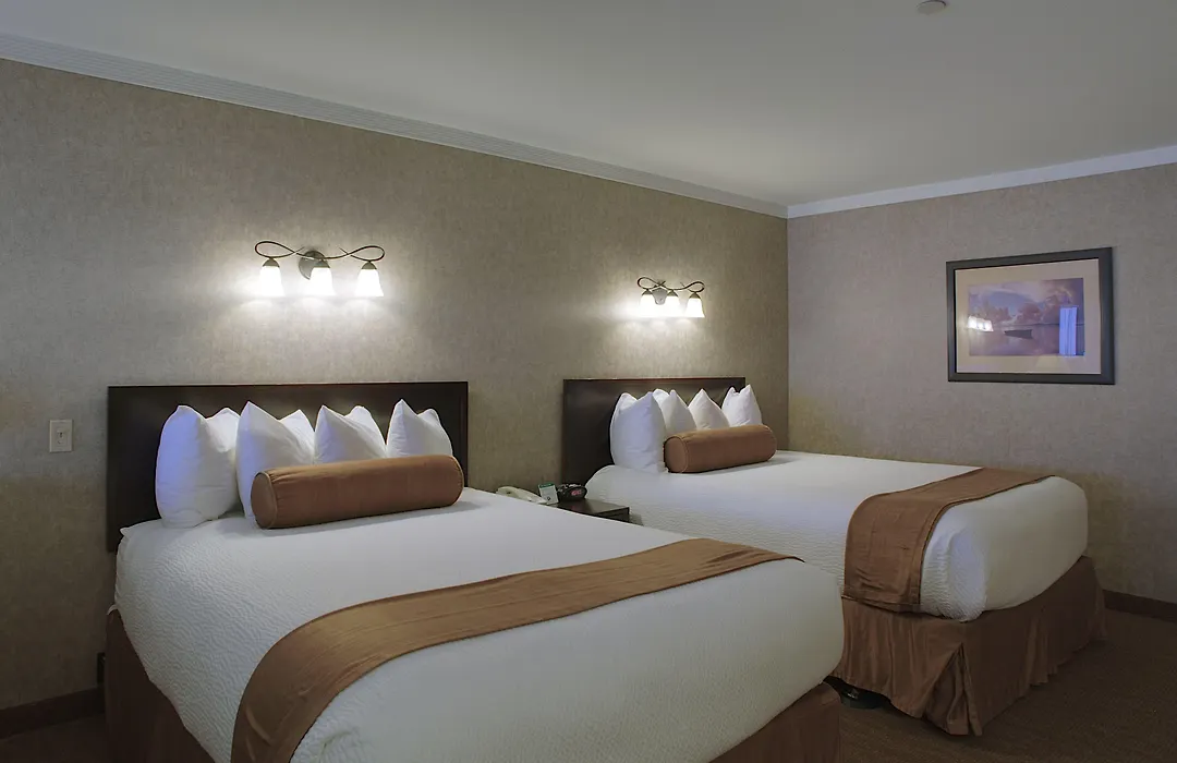 Hallmark Resort - Newport-1