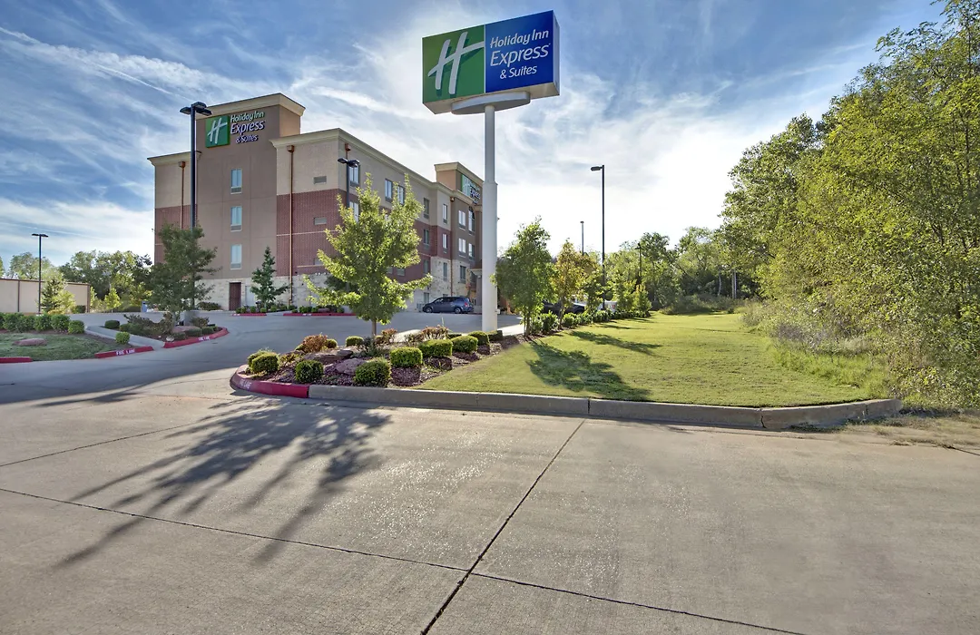 Holiday Inn Express And Suites Oklahoma City North By Ihg-1
