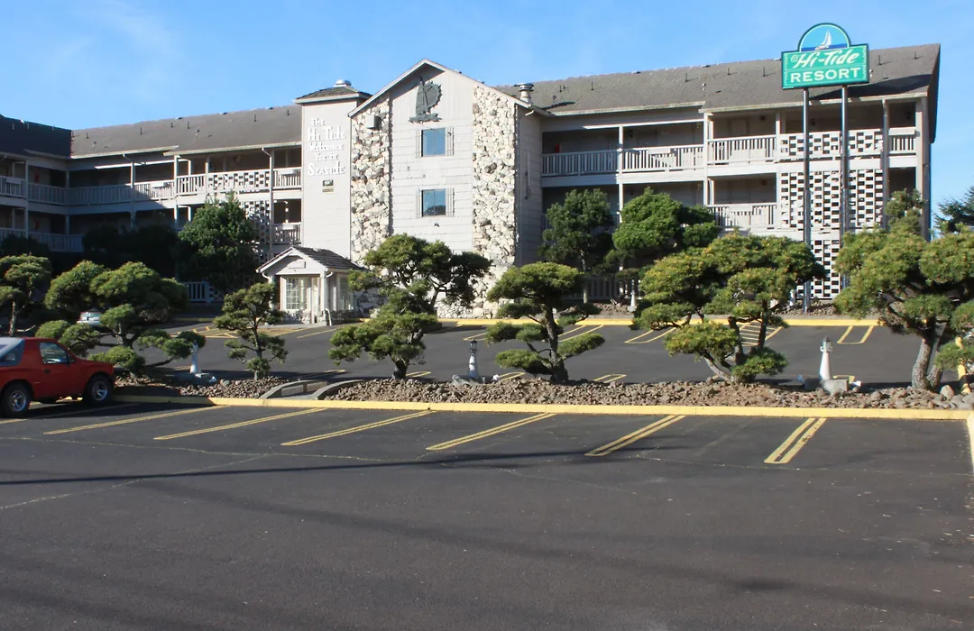 Hi Tide Oceanfront Inn-1