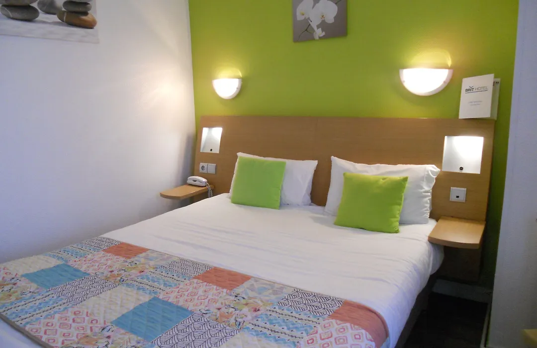 Brit Hotel Hermitage-1