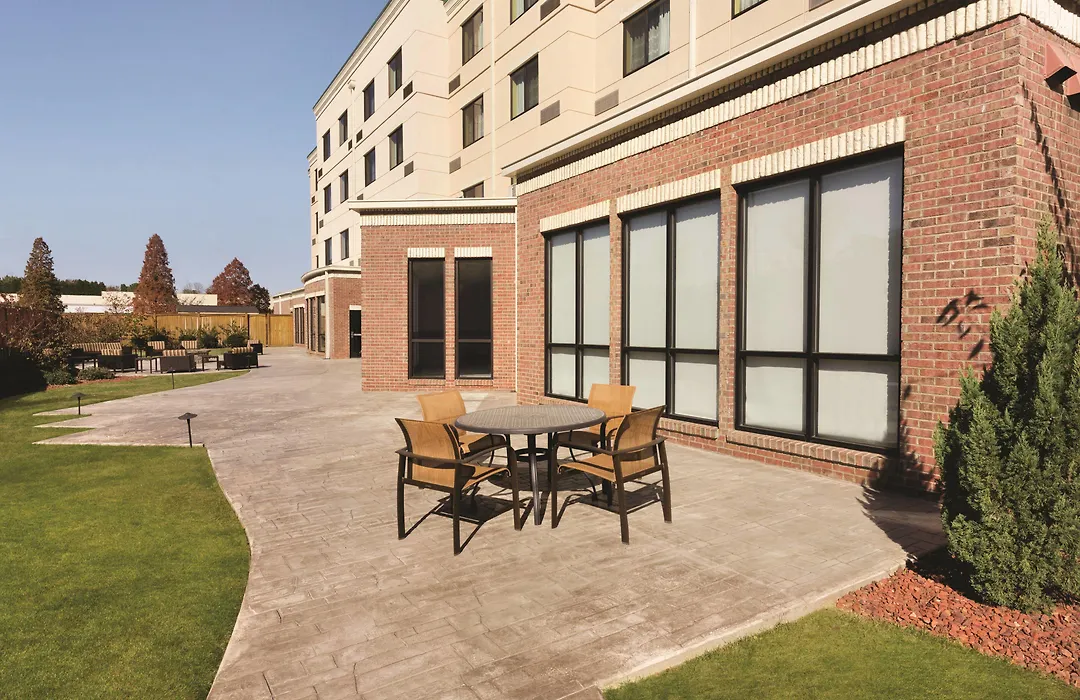 Courtyard By Marriott Salisbury-1