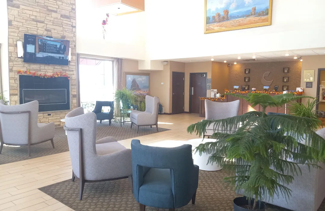 Comfort Suites Farmington-1