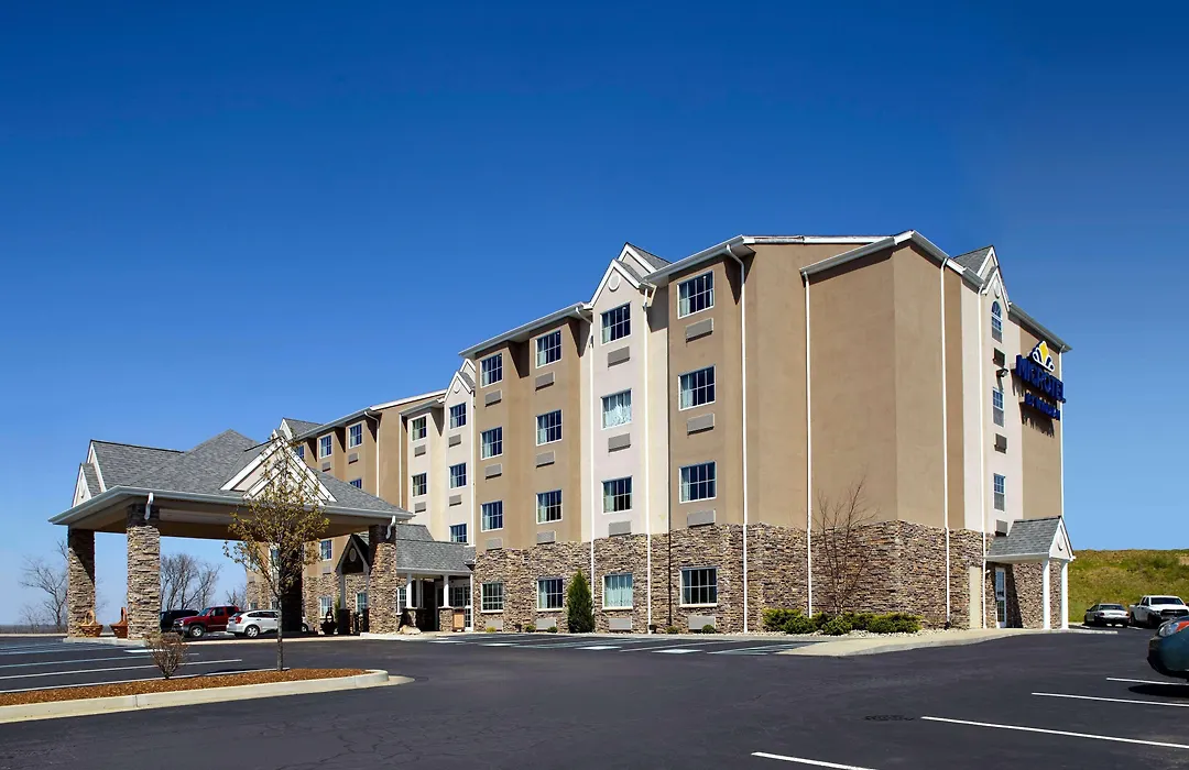 Microtel Inn & Suites By Wyndham St Clairsville - Wheeling-1
