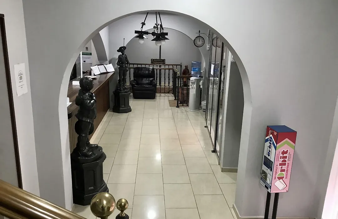 Hotel Cervantes-1