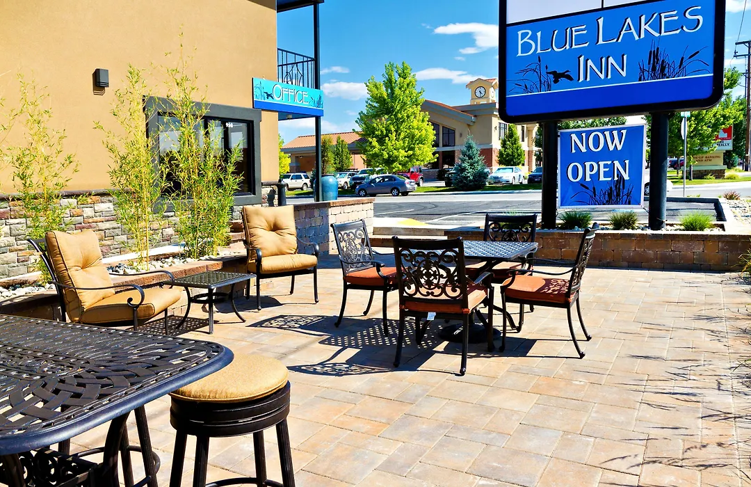 Blue Lakes Inn-1
