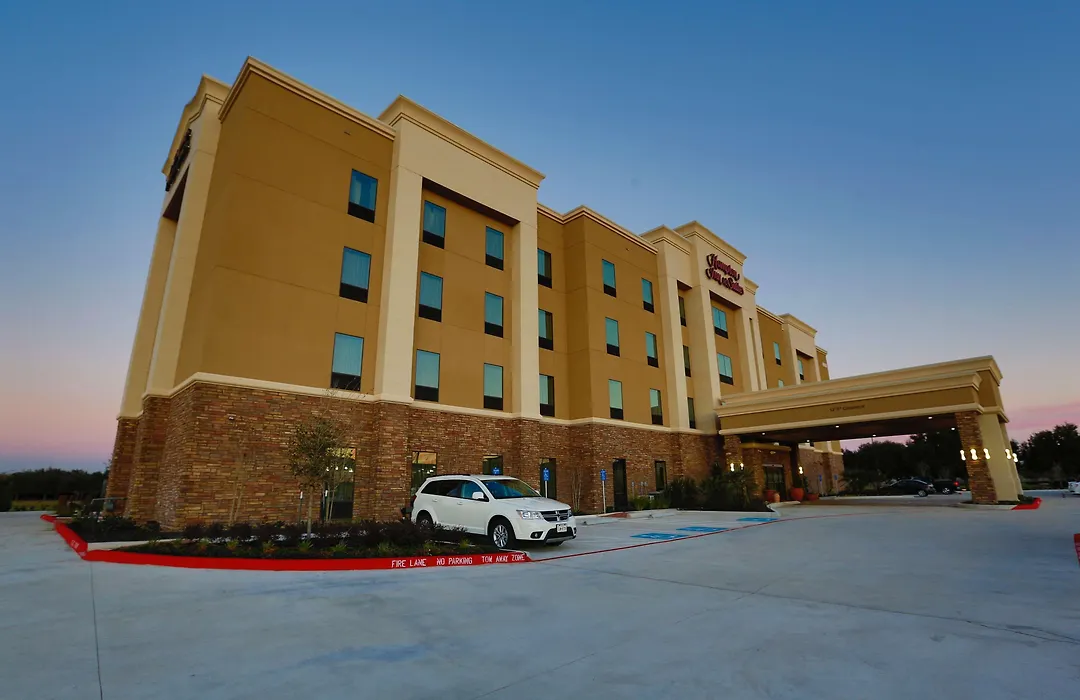 Hampton Inn And Suites Missouri City-1