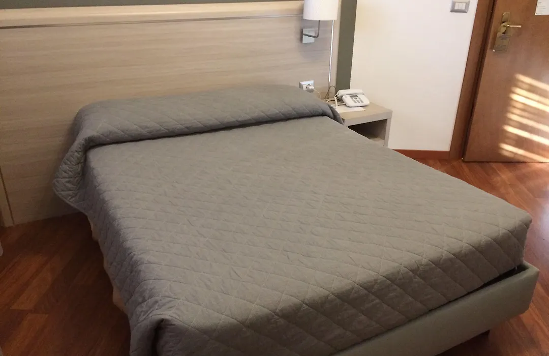 Twelve Hotel-1