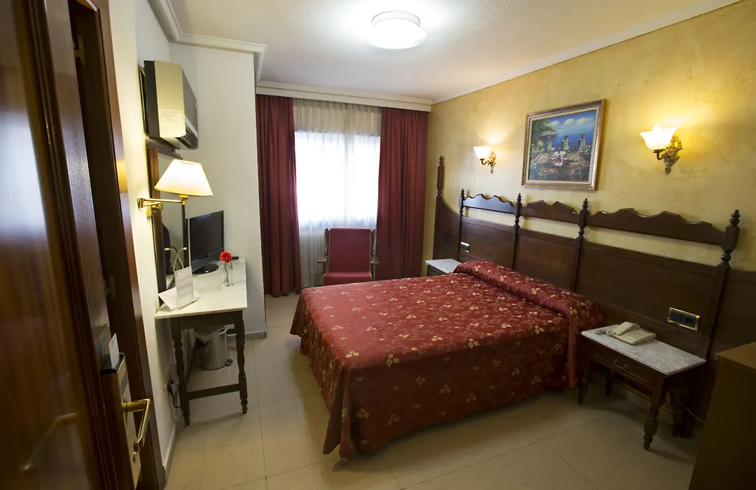 Hotel Reyes Catolicos-1