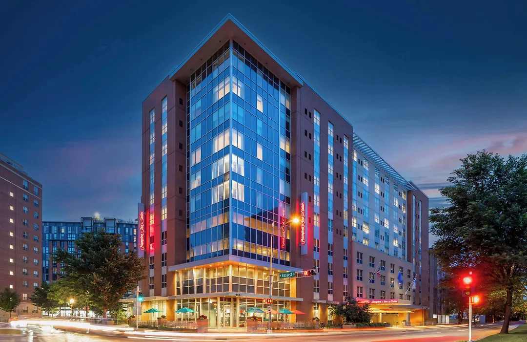Hampton Inn & Suites Madison Downtown-1