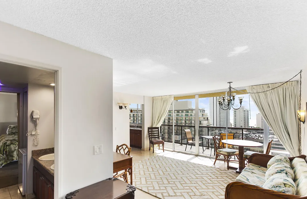 Waikiki Beach Condominiums-1