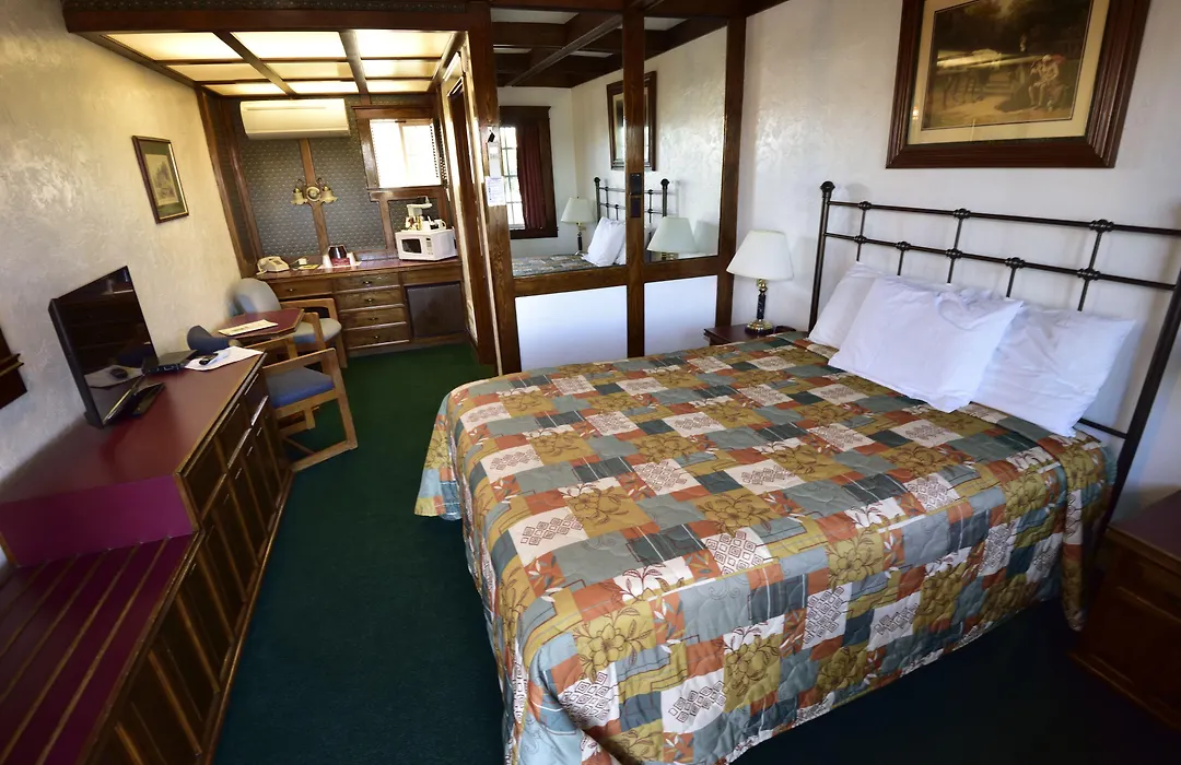 Sequim West Inn-1